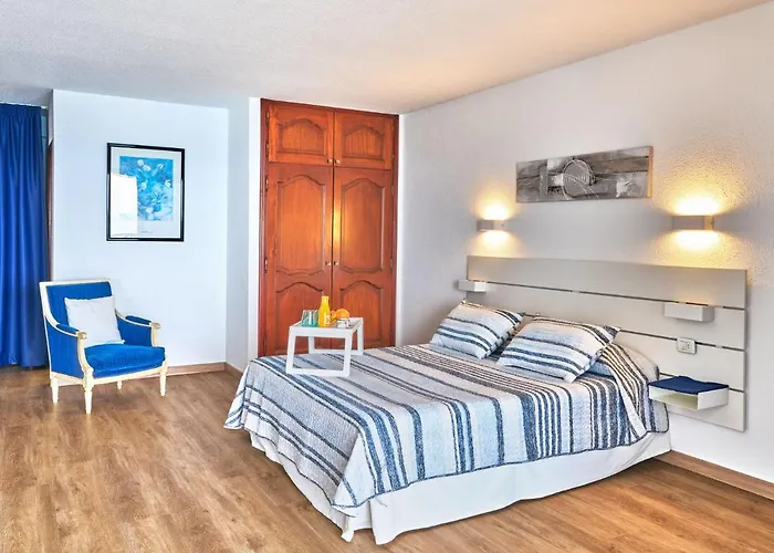 Blue Neptuno-2 By Interhome